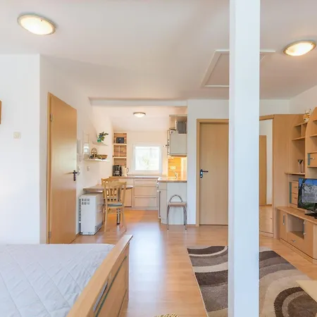 Karl's Ruhe, 02 Apartment